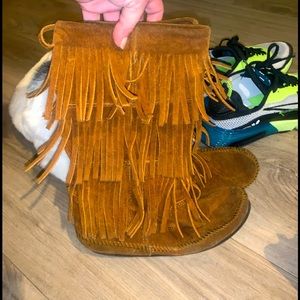 Minnetonka boots